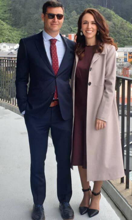 Louise Ardern sister Jacinda Ardern with her partner Clarke Gayford.